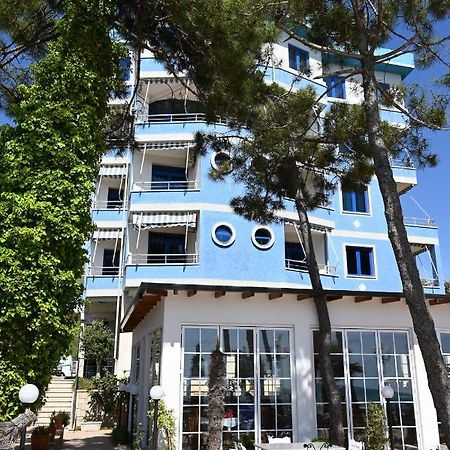 Hotel Grand G&T Škalngur Zewnętrze zdjęcie