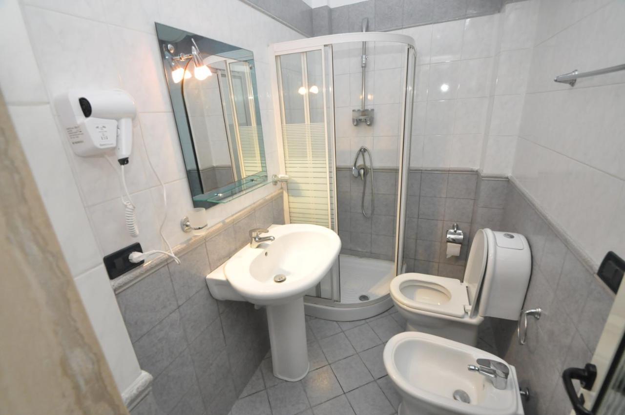Hotel Grand G&T Škalngur Zewnętrze zdjęcie