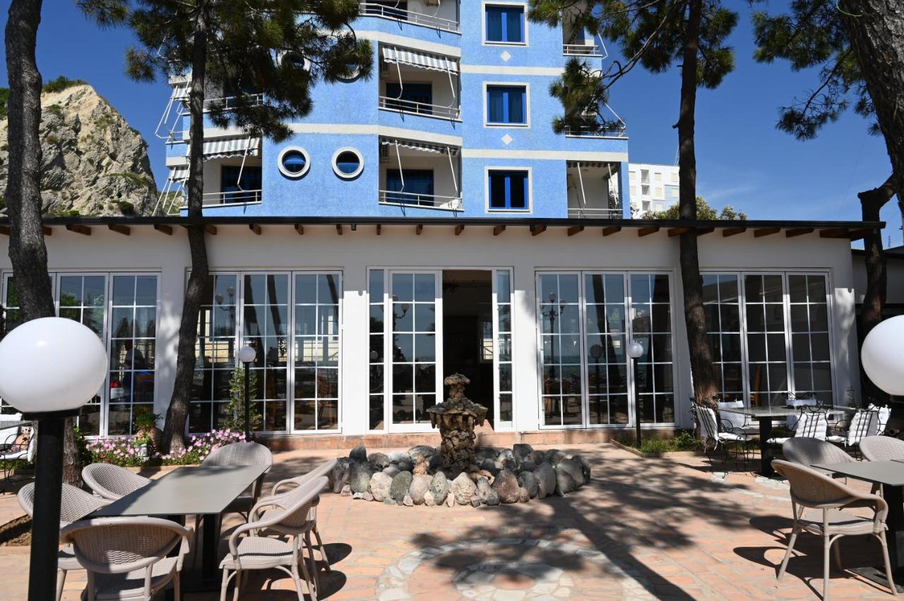 Hotel Grand G&T Škalngur Zewnętrze zdjęcie