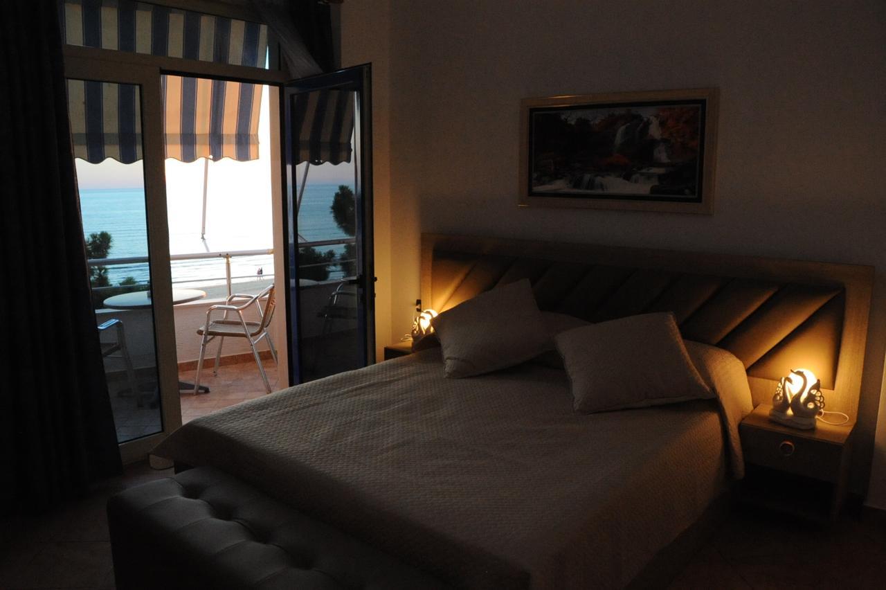 Hotel Grand G&T Škalngur Zewnętrze zdjęcie